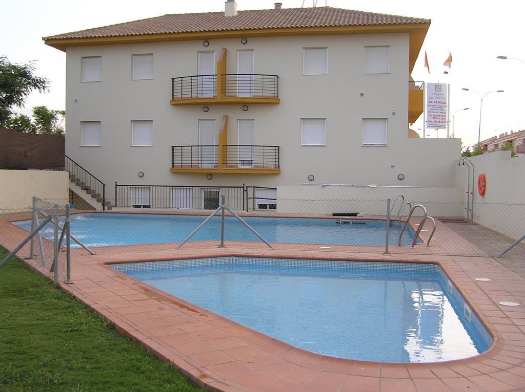 Apartamentos Turisticos Los Girasoles Espartinas Exterior photo
