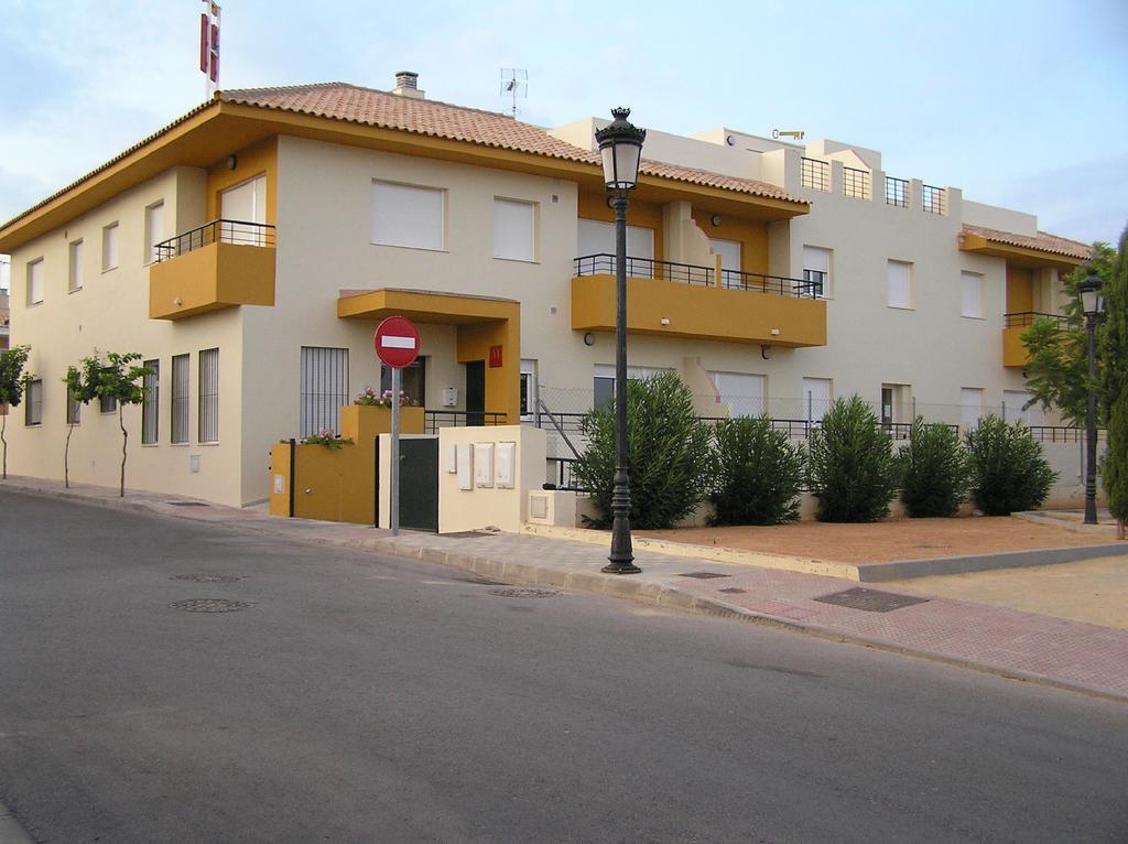 Apartamentos Turisticos Los Girasoles Espartinas Exterior photo